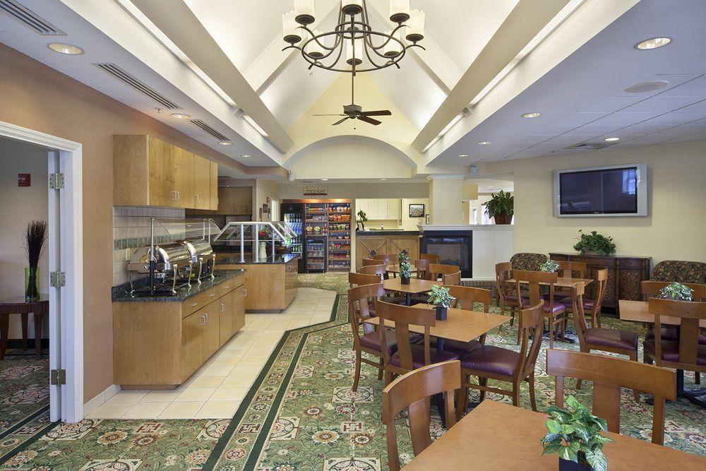 Residence Inn By Marriott Orlando East/Ucf Area Restoran fotoğraf